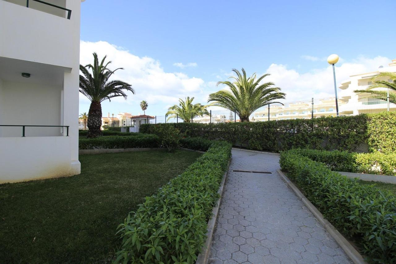 Armacao De Pera Brightness With Pool By Homing Lägenhet Exteriör bild